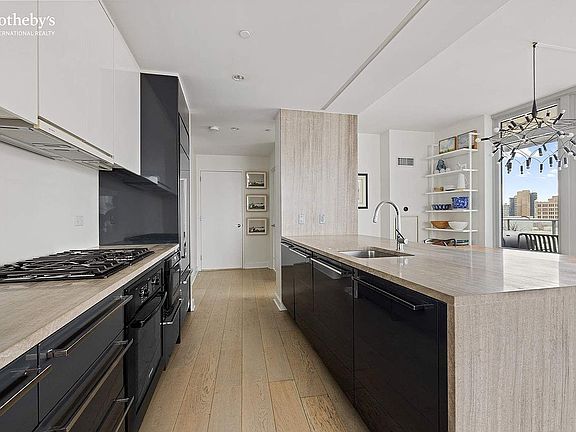 4th image of 2 Northside Piers APT 14A