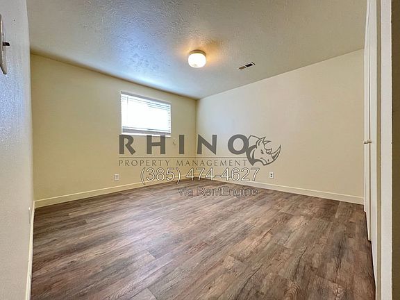 5th image of 778 E Enchanted Dr