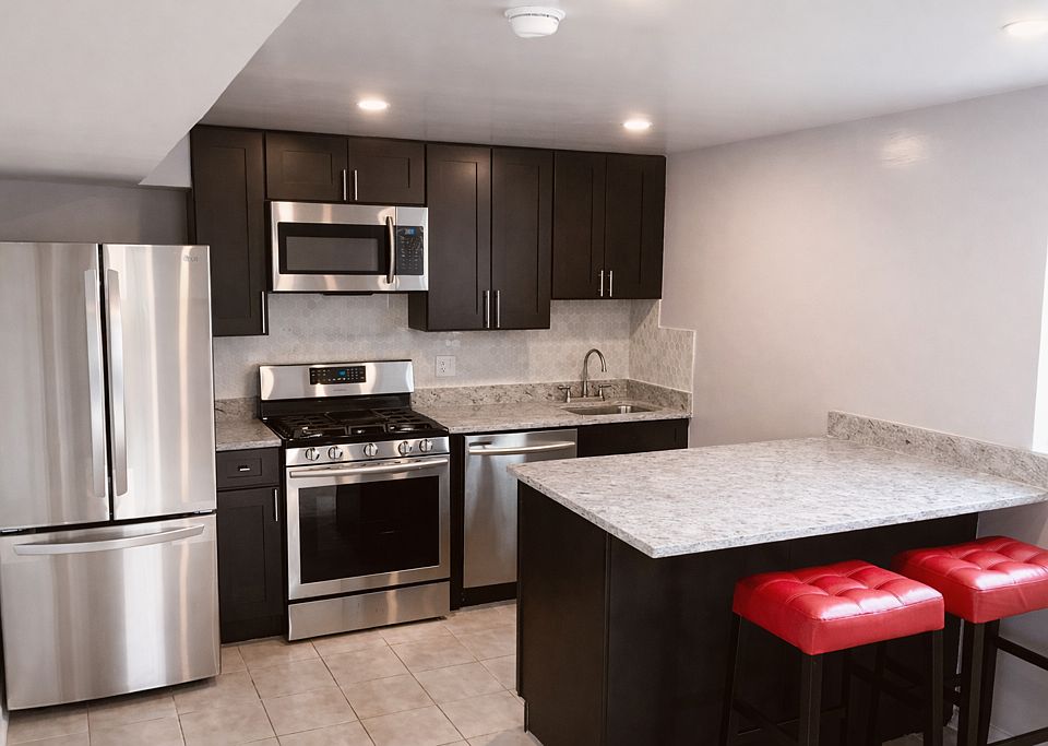 1st image of 1606 Opus Ave #3