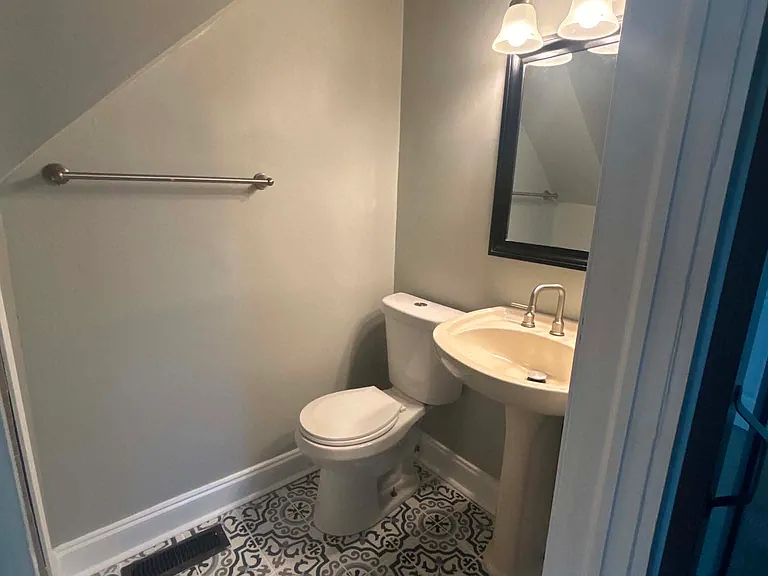 920 Lamore St — Photo 19