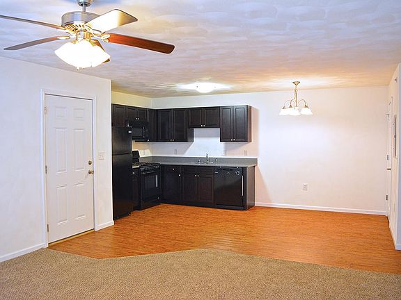 2nd image of 291 Douglas Ave APT 7