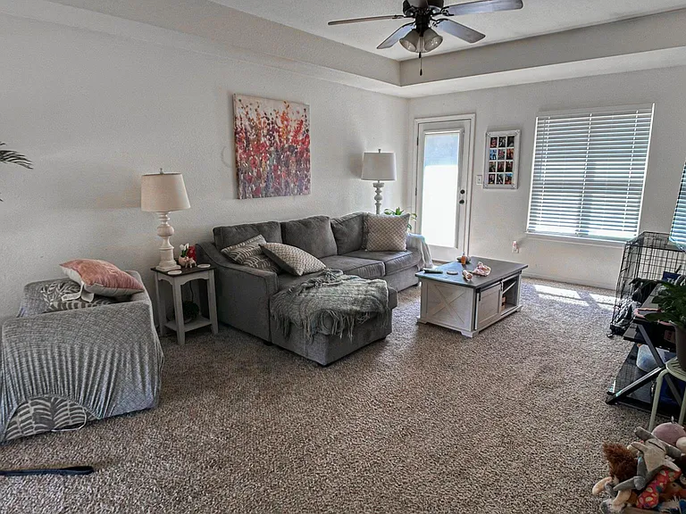 710 NW Scenic Ln — Photo 4