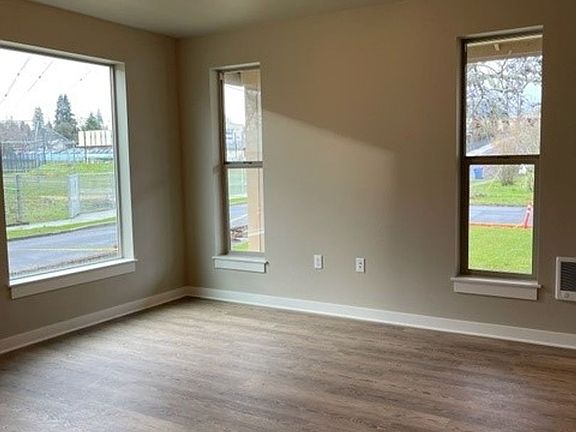 2nd image of 1798 Davidson St SE #935