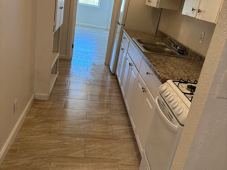 7766 1/2 N Star Ave — Photo 19