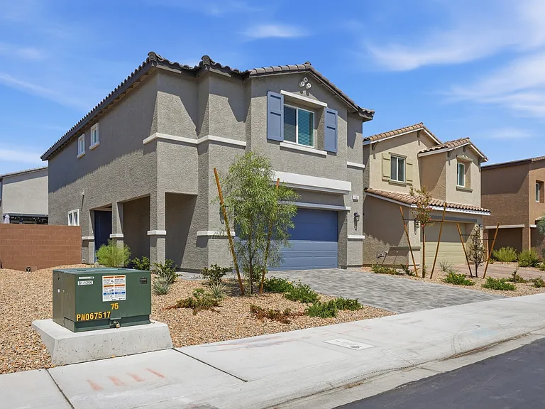 1502 Brianna Falls Dr — Photo 2