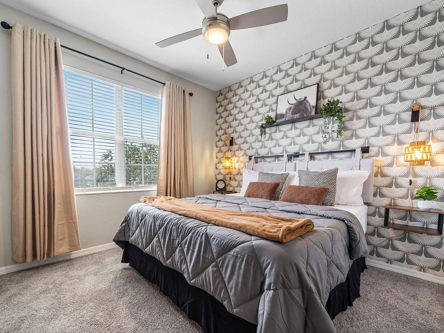3 bed, $5,500 — Photo 2