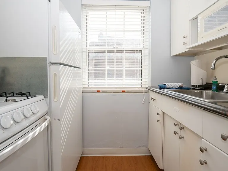 5426 Fifth Avenue — Photo 8
