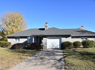 2600 Westminster Dr, Hutchinson, KS 67502