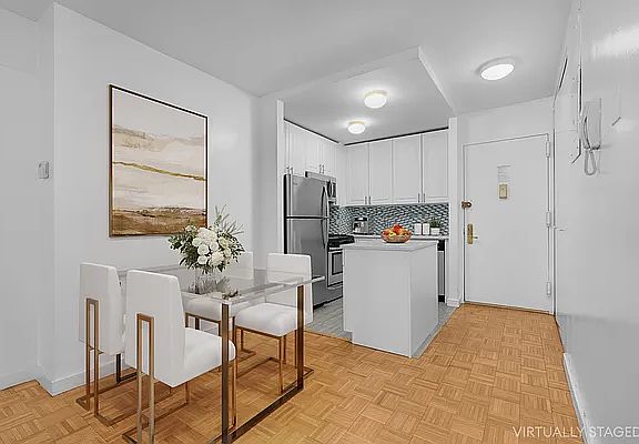 3rd image of 1991 Broadway APT 6A
