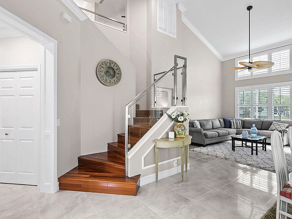 4th image of 2056 Windward Way