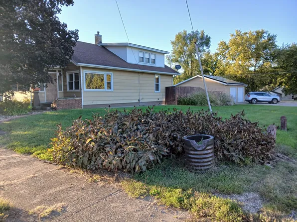 508 4th St, Saint David, IL 61563