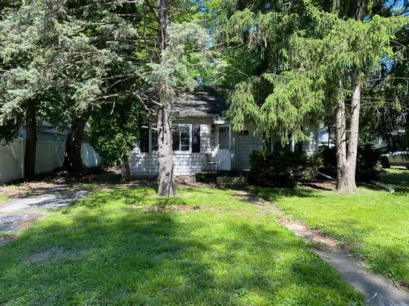422 W 14th St, Peru, IN 46970
