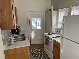 460 n paw paw st — Photo 3