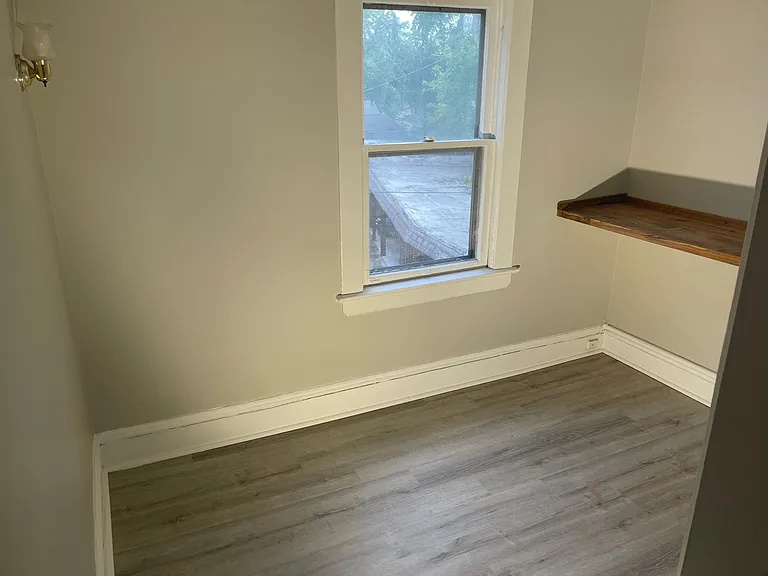1439 Owego Ave #3 — Photo 8