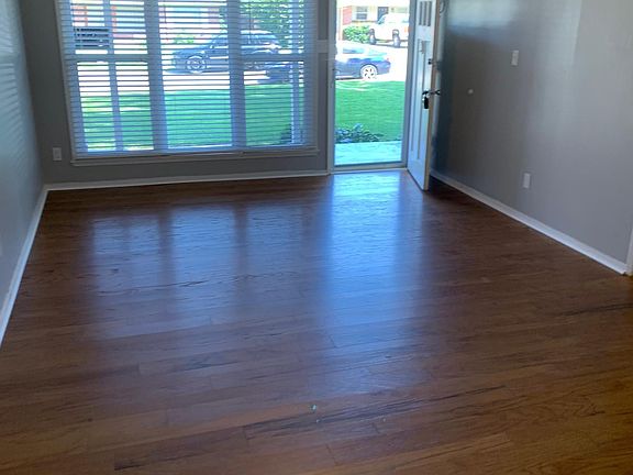 4th image of 1314 Carlisle Ct