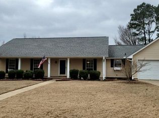 3626 Eagle Cove Ln, Northport, AL 35473