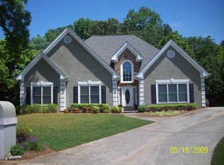 596 Chesterfield Dr, Lawrenceville, GA 30044