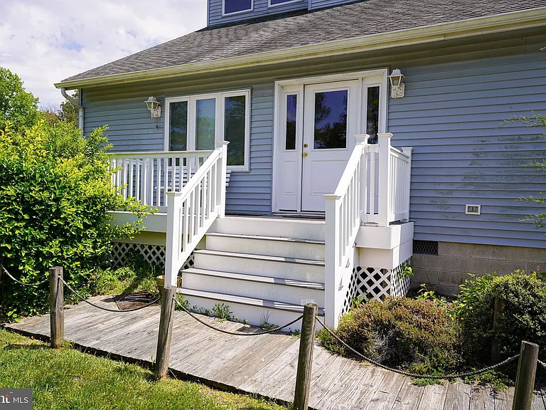 39028 Bayview W — Photo 19