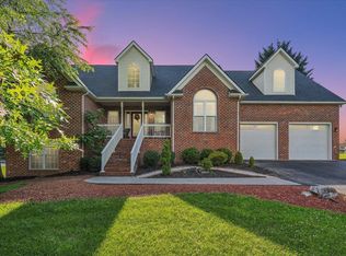 6919 Doral Dr, Radford, VA 24141