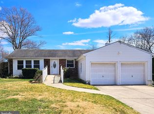 15 Thornhill Rd, Cherry Hill, NJ 08003