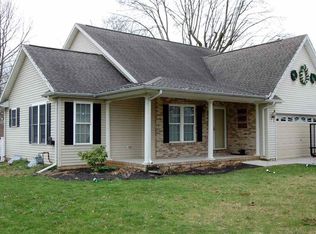 111 Clearview Rd, Hanover, PA 17331