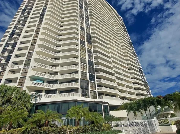 1000 W Island Blvd APT 508, North Miami Beach, FL 33160