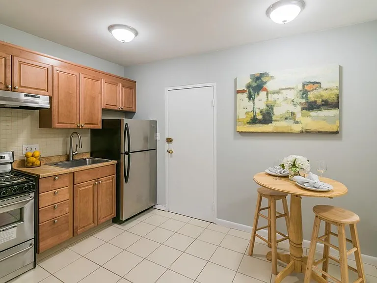 412 Langley Rd #2 — Photo 4