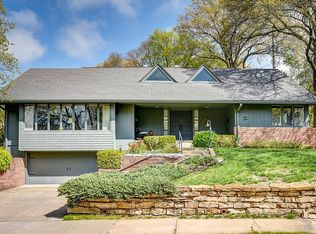 1516 Crescent Rd, Lawrence, KS 66044