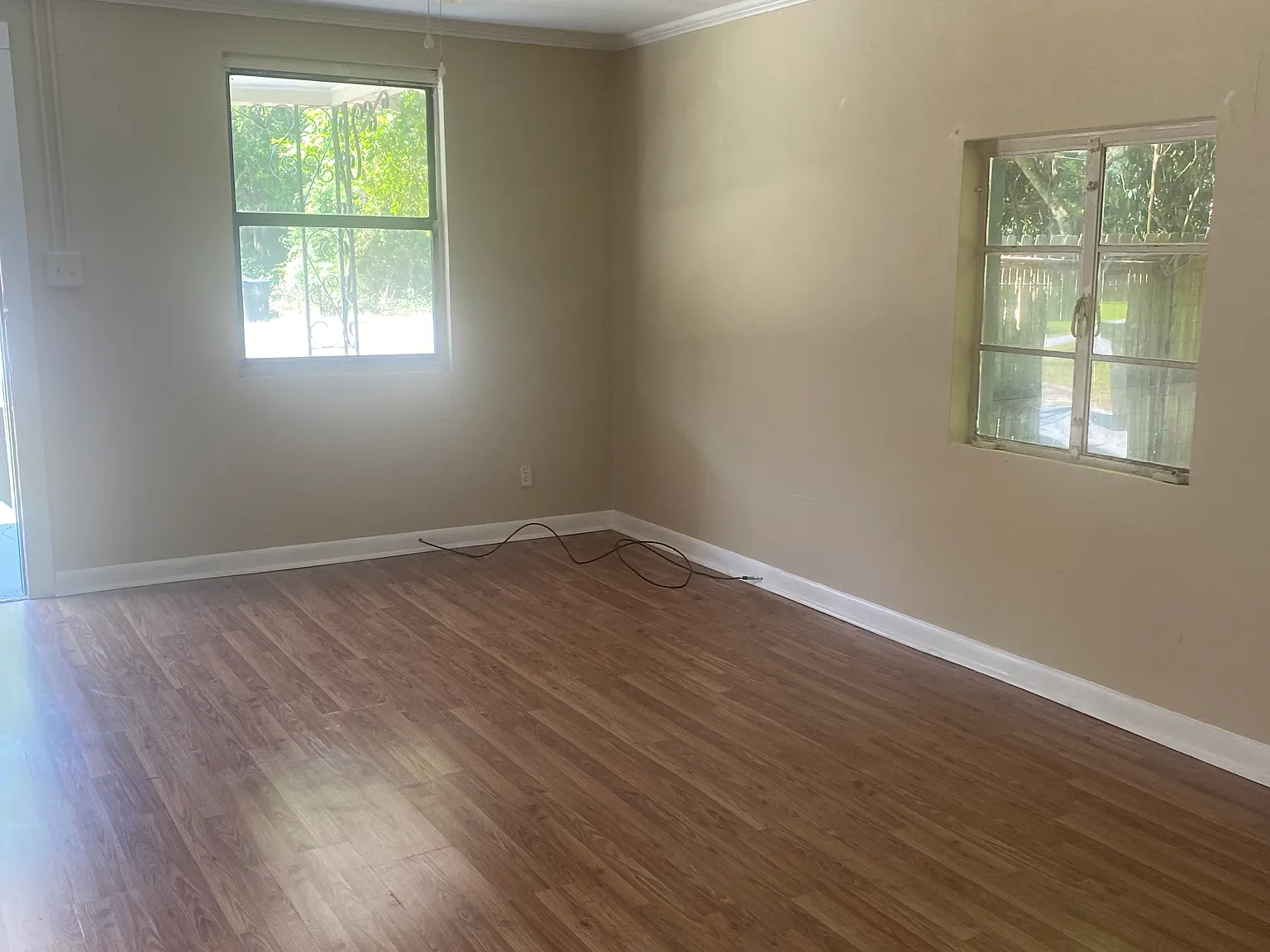 3 bed, 850 sqft, $1,200 — Photo 4
