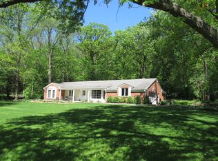 119 Brookbridge Rd, Trout Valley, IL 60013