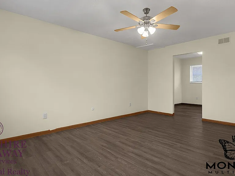 3042 Sandridge Ave #3042 — Photo 4