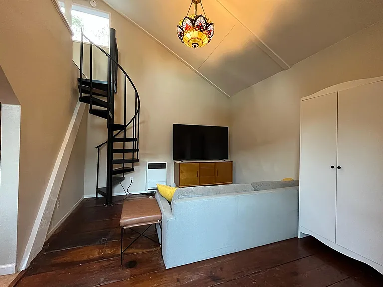 332 Bayview St #A — Photo 12