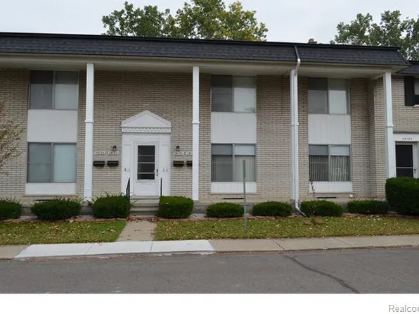28128 Universal Dr, Warren, MI 48092