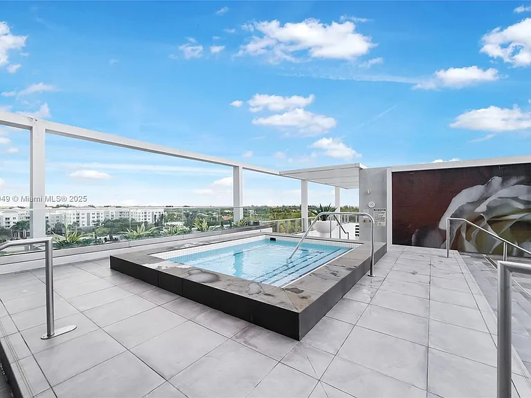 2000 Metropica Way #306 — Photo 39