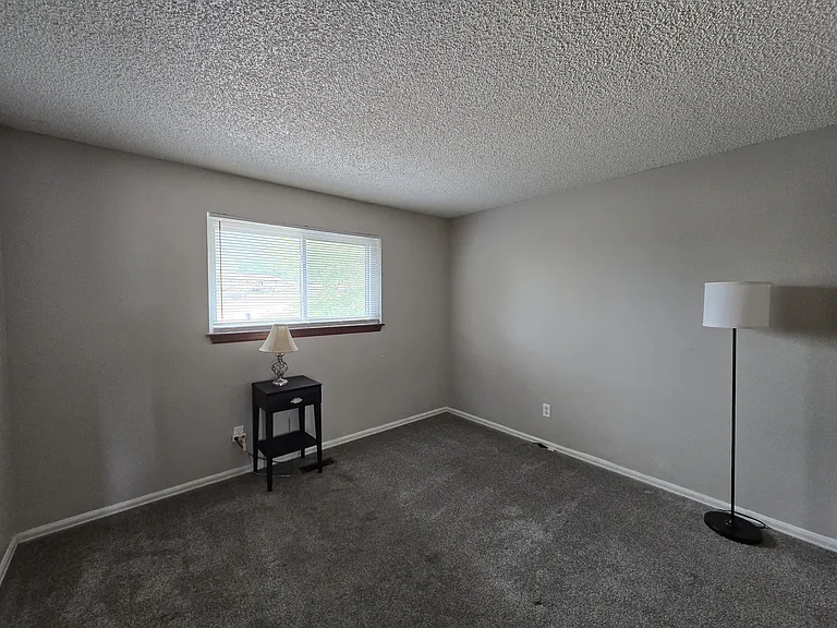 402 Forest Edge Ln #A — Photo 23