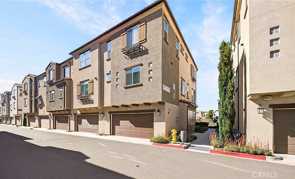1st image of 257 N Magnolia Ave #1