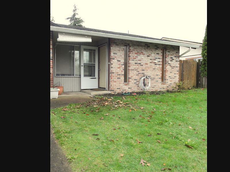 1st image of 205 SE 159th Ave