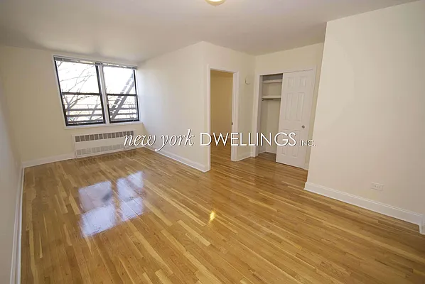 Rented by New York Dwellings LLC | media 7