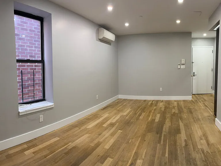 1102 Sherman Ave #2A — Photo 3