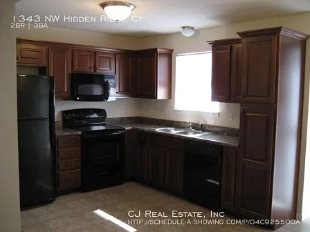 2 bed, 2.5 bath, $1,495 — Photo 2