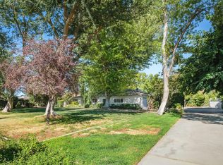 7666 N Highland Ave, Clovis, CA 93619