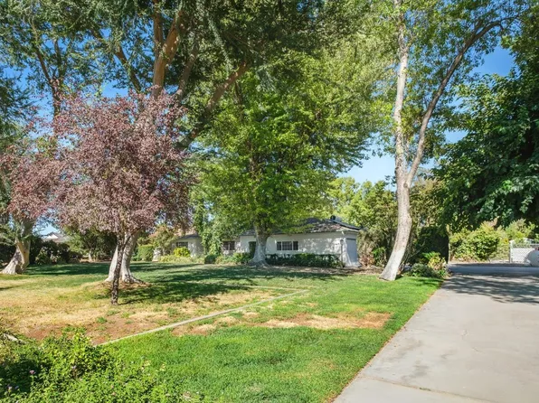 7666 N Highland Ave, Clovis, CA 93619