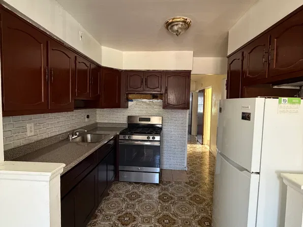 2342 Holland Ave Floor 1, Bronx, NY 10467