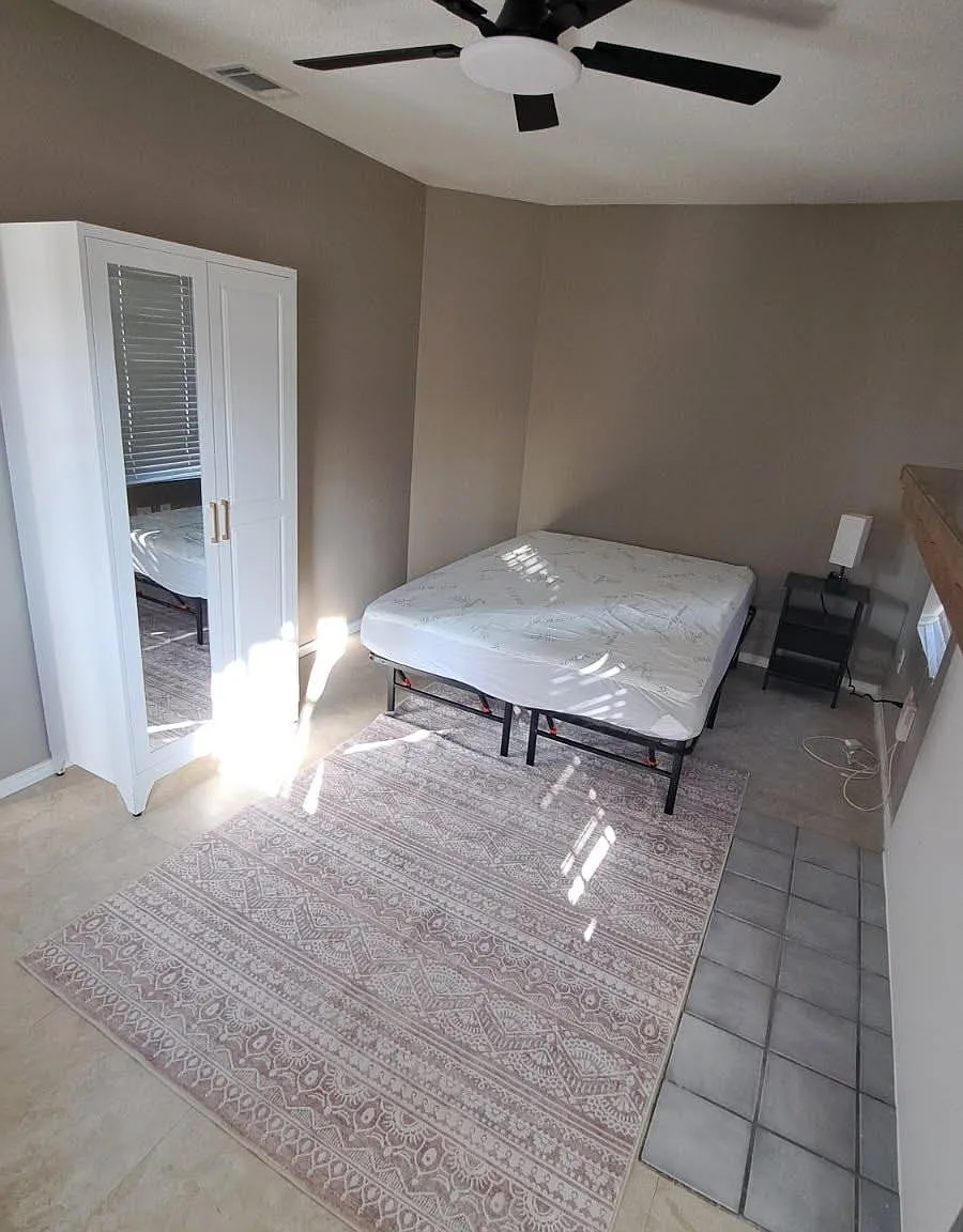 4 bed, 2.0 bath, 1350 sqft, $1,408 — Photo 3