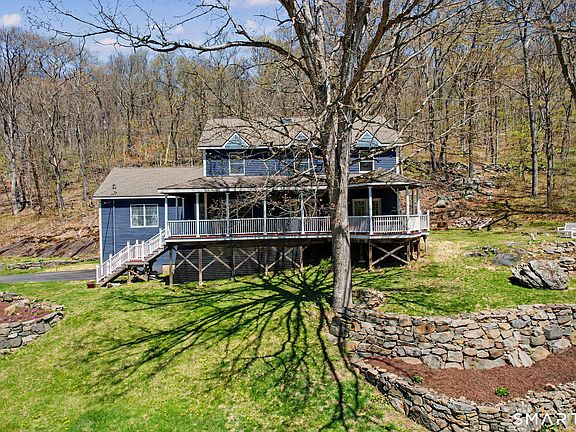 2nd image of 34 Hardscrabble Road