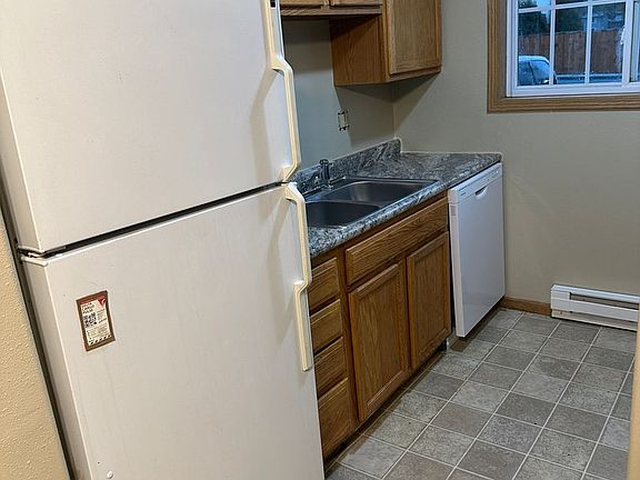 3rd image of 3012-3046 18th St S