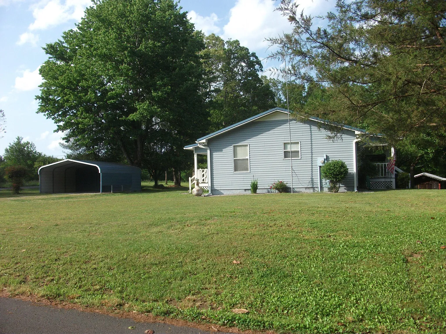 2 bed, 1196 sqft, $1,300 — Photo 3