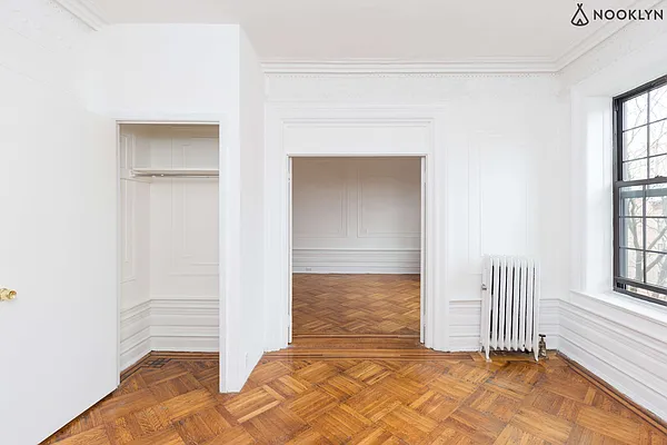 Rented by Nooklyn NYC LLC | media 71