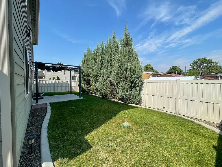 11473 W Baserri Dr — Photo 35