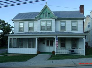500 3rd St, Shenandoah, VA 22849